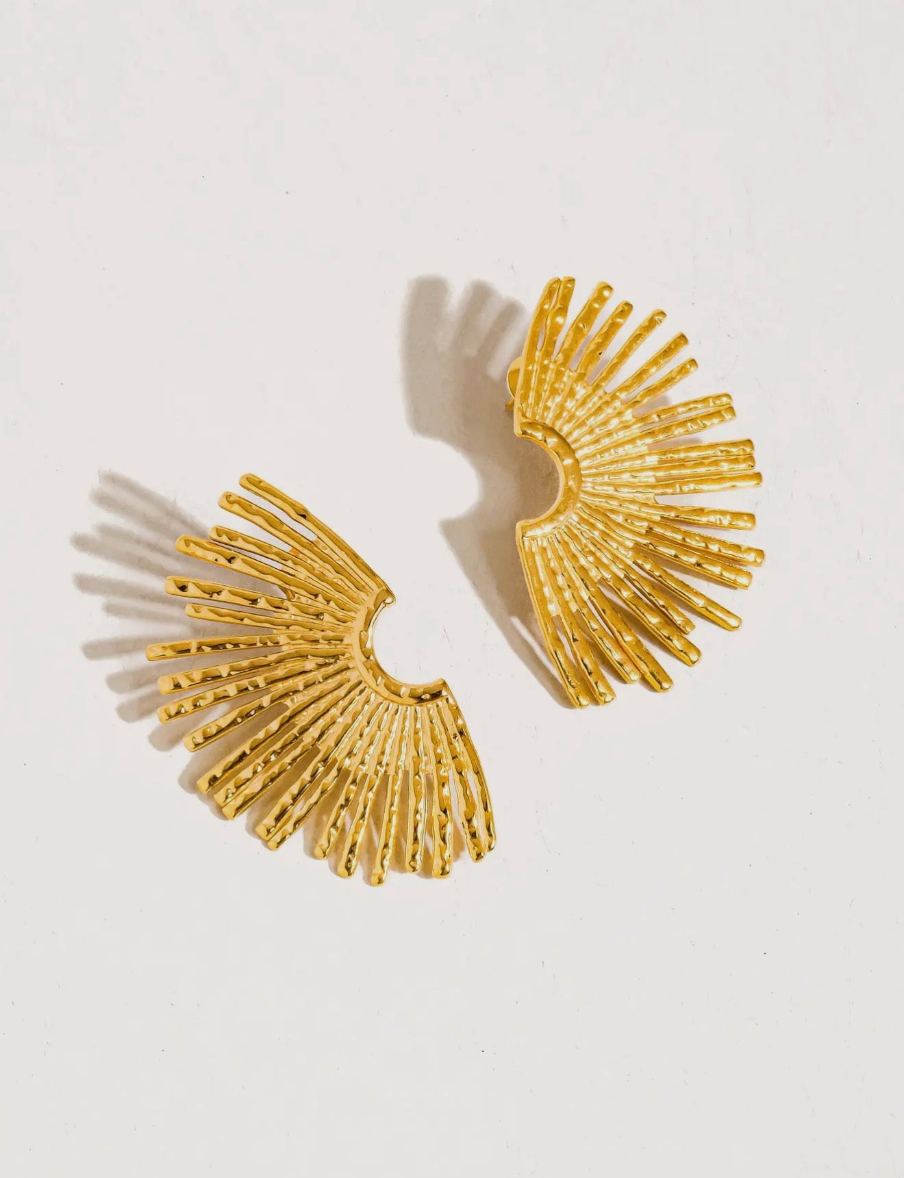Bisous Sunburst Earrings