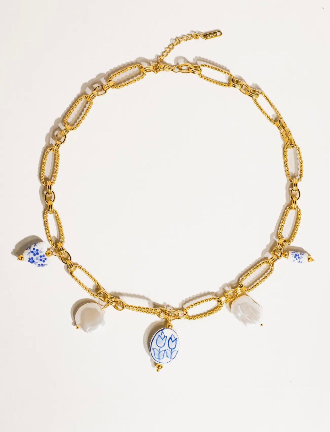 Riela Ceramic Floral Chain Necklace